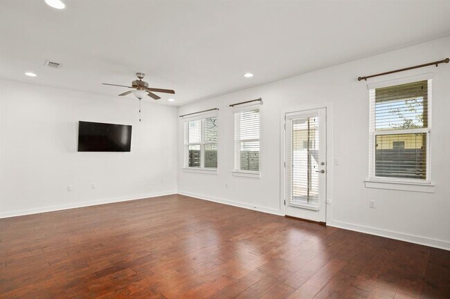 Building Photo - 8904 Parker Ranch Cir