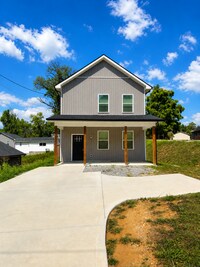 Building Photo - 4632 Freund St SW