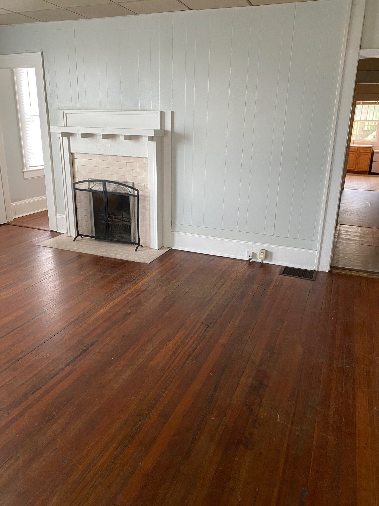 Building Photo - 220 W End Blvd