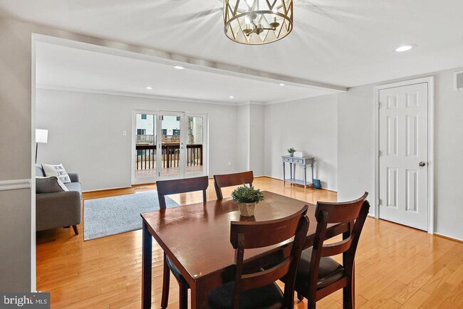 Building Photo - 7068 Winter Rose Path