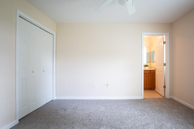 Building Photo - 4434 Gearhart Rd
