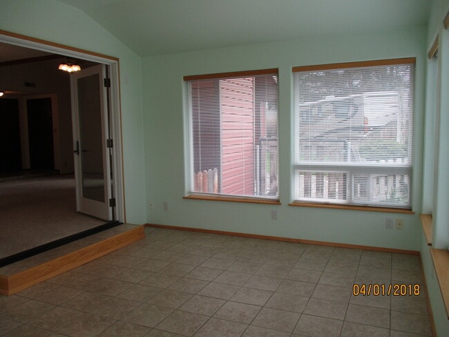 Building Photo - 2539 S Underwood St