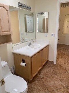 Building Photo - 2461 E Stone Stable Dr