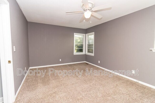 Building Photo - 1164 Chippewah Dr