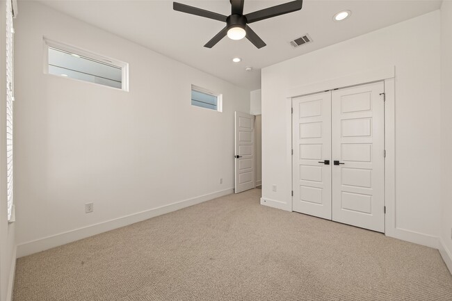 Building Photo - 7707 Johanna Pk Dr