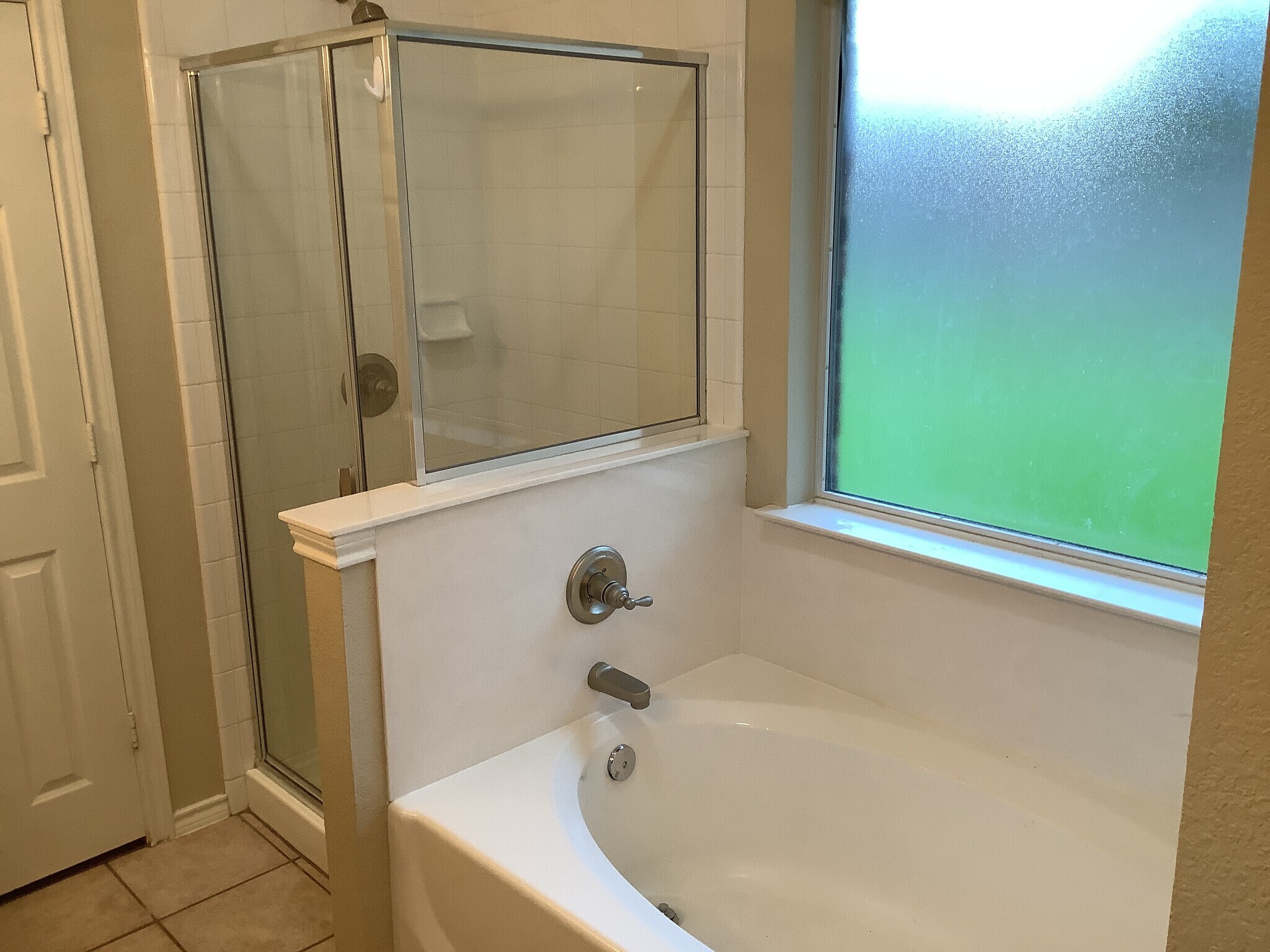 Building Photo - 4410 Shady Elm Dr