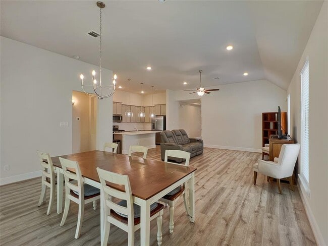 Building Photo - 21817 Enchanted Rock Dr N