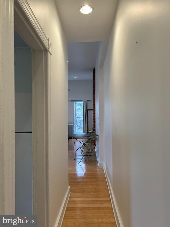 Building Photo - 400 W 23rd St