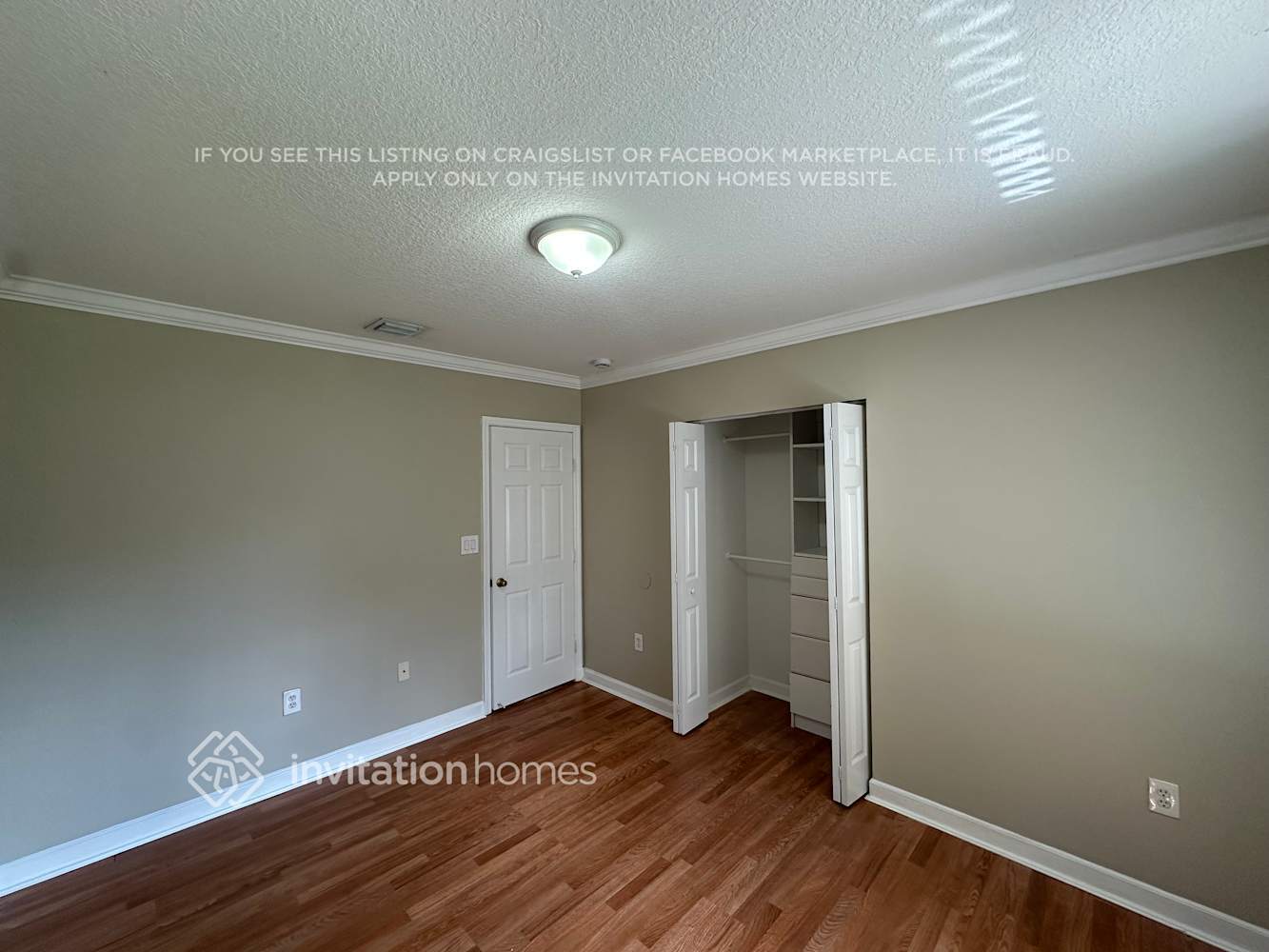 Building Photo - 15510 SW 143rd Terrace