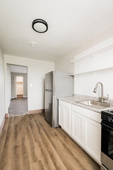 Building Photo - 1400 Seward Ave