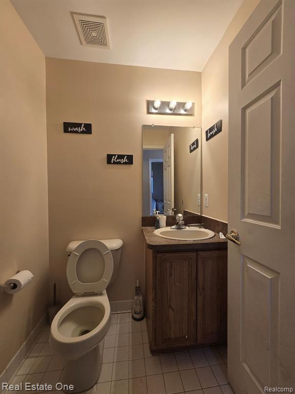 Building Photo - 42510 Pinehurst Dr