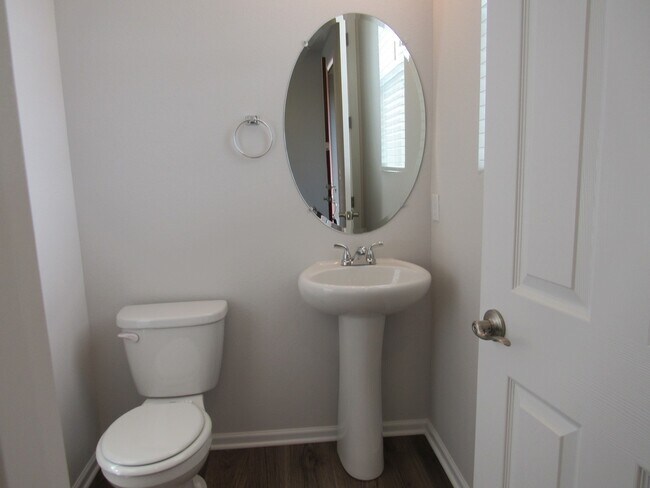 Building Photo - Corner lot home in Highly Desirable Reunion