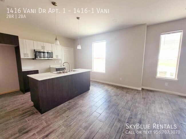 Building Photo - 1416 Vani Dr
