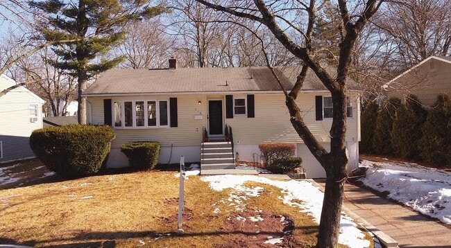 Building Photo - 119 Brooklawn Cir