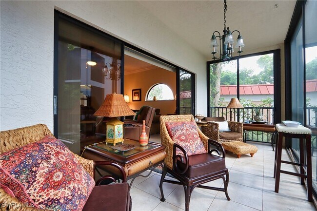 Building Photo - 563 Serendipity Dr