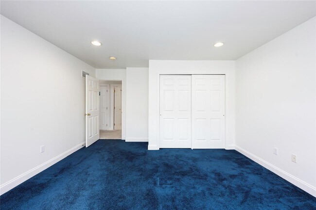 Building Photo - 46 McGuiness Ln
