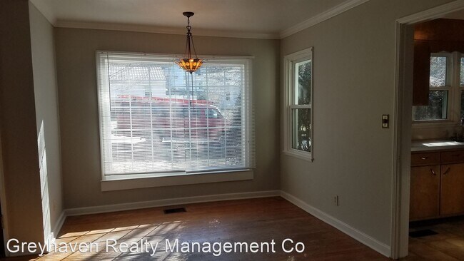 Building Photo - 3 br, 2 bath House - 4803 Orchard View Ave