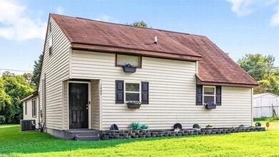 Building Photo - 1404 Denim Rd