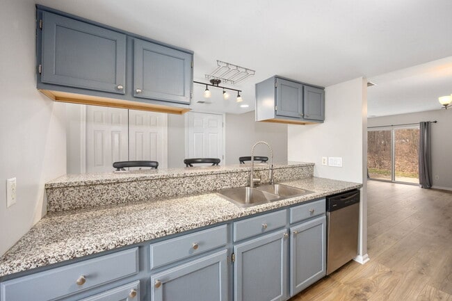 Building Photo - 7033 S Cannon Pl Dr