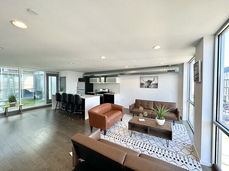 Building Photo - 1422 N 7th St