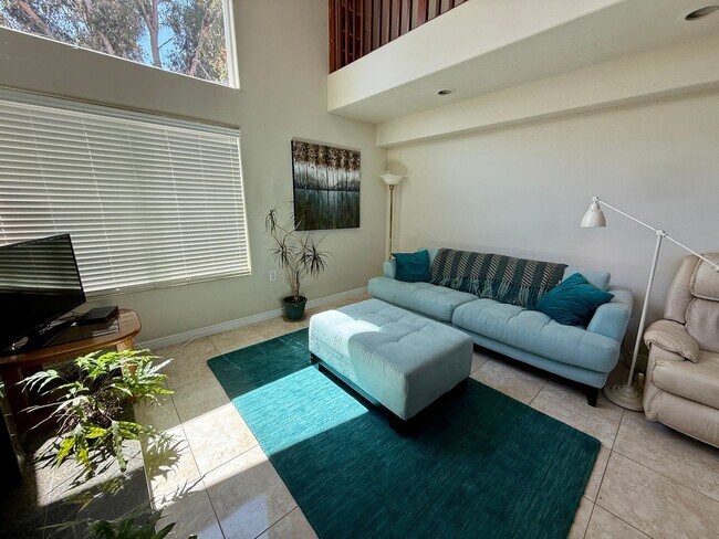 Building Photo - Rancho Penasquitos 6 Bedroom Home For Lease