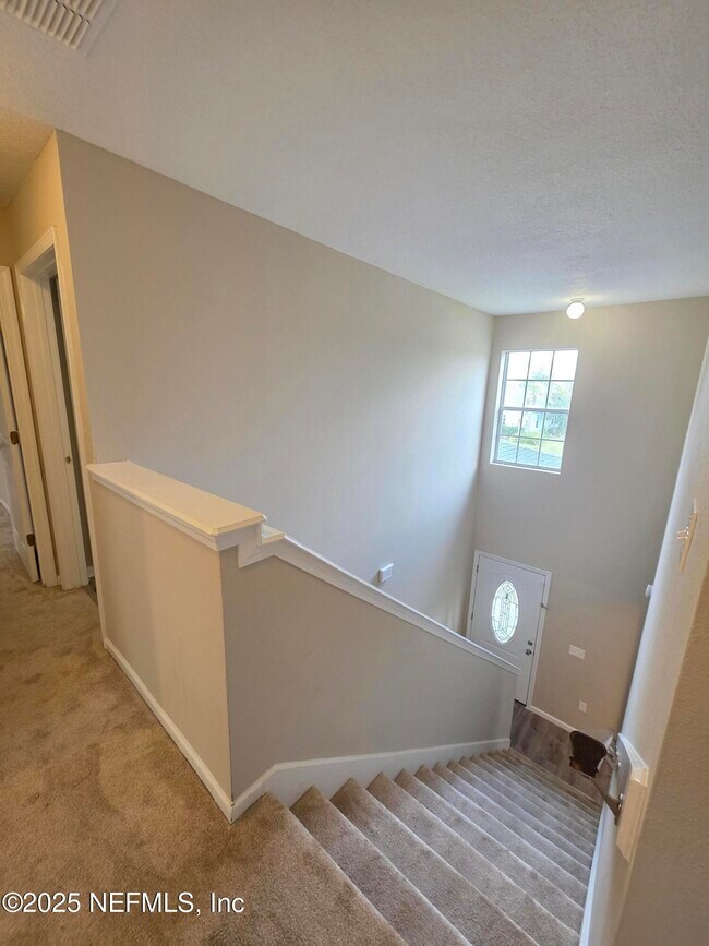 Building Photo - 440 S Aberdeenshire Dr