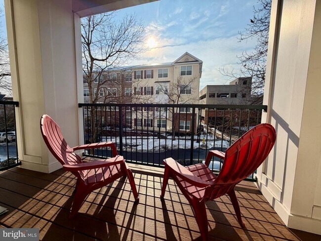 Building Photo - 2321 25th St S