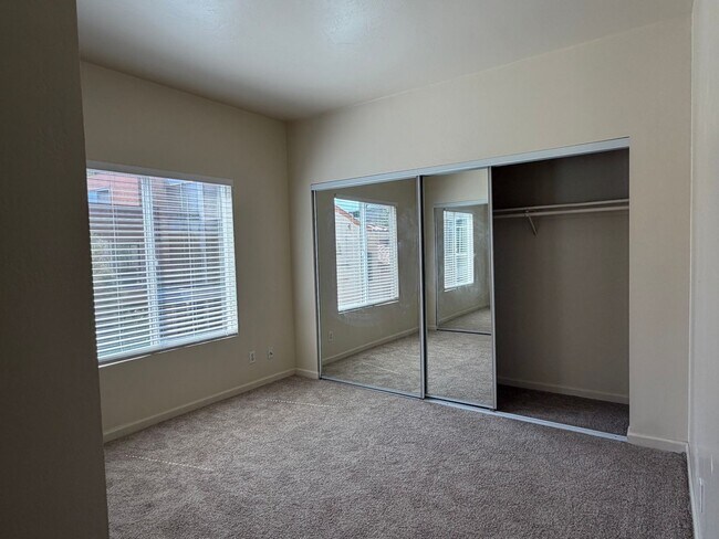 Building Photo - 1189 W Upas St