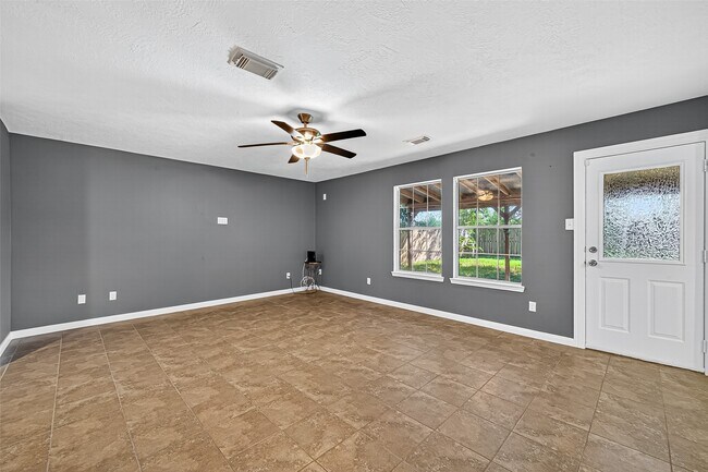 Building Photo - 3714 Bent Springs Ln