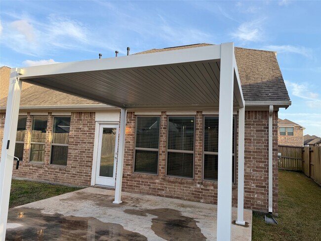 Building Photo - 8711 Windsong Trail Dr