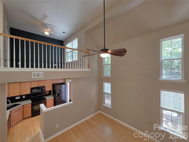 Building Photo - 360 Tidmarsh Ct NW