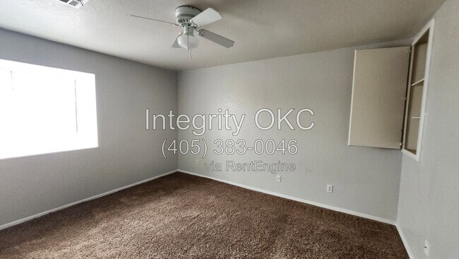 Building Photo - 1315 Eastgate Dr