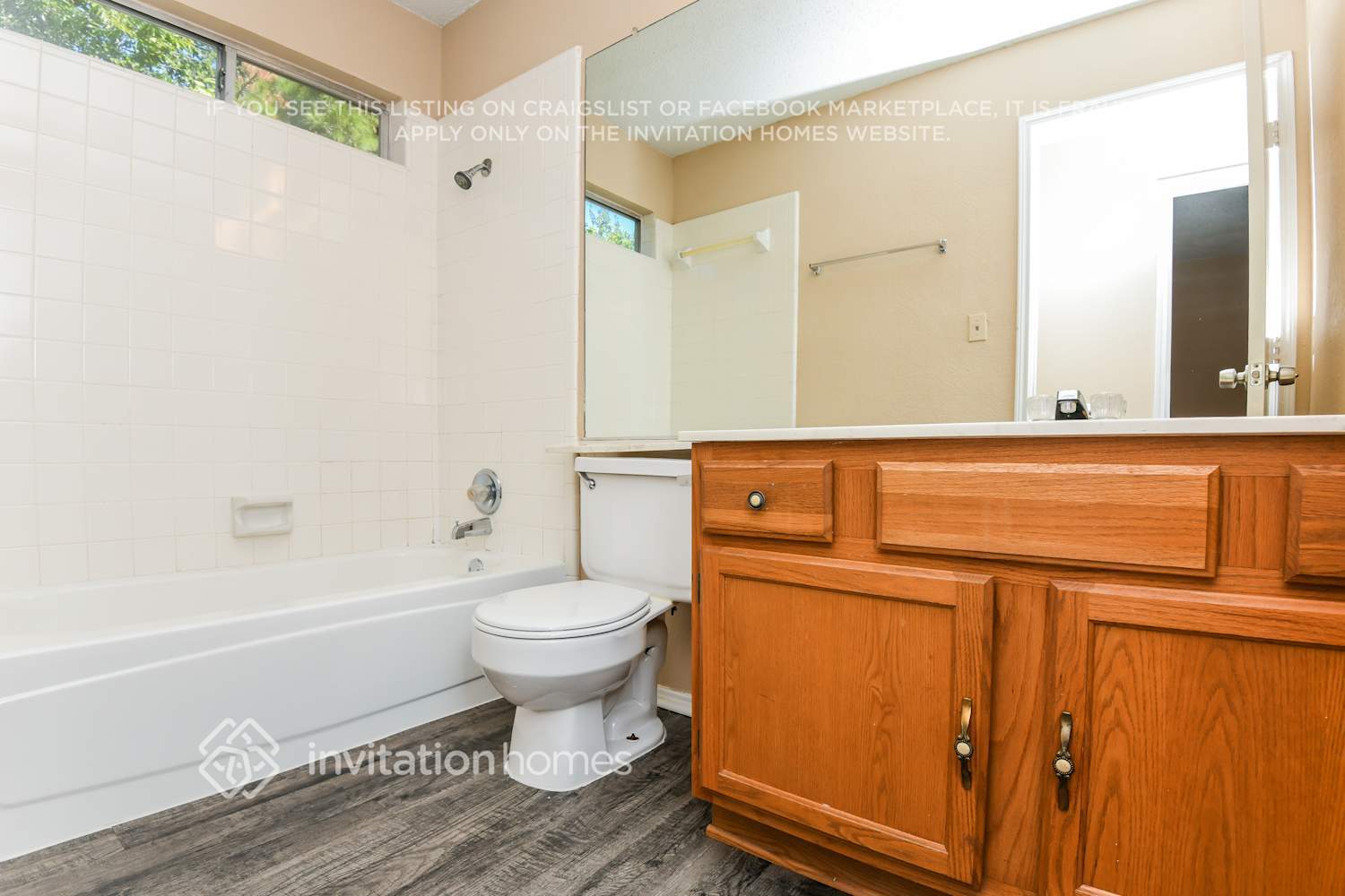 Building Photo - 3805 Waxwing Cir S