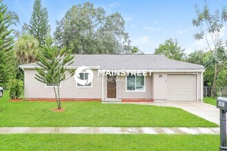 Building Photo - 3 Bedroom Pet-Friendly Home in NORTH PORT, FL with Main Street Renewal