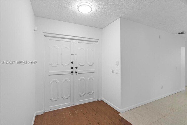 Building Photo - 10824 SW 132nd Cir Ct