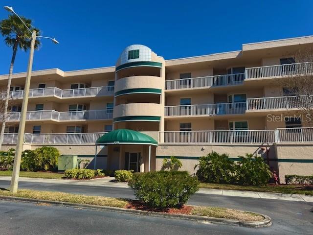 Building Photo - 6251 Shoreline Dr