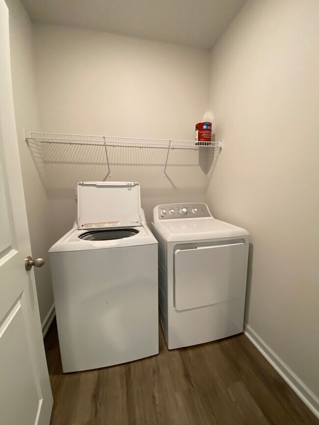 Building Photo - Brand new construction home in the desirable Brunswick Forest subdivision