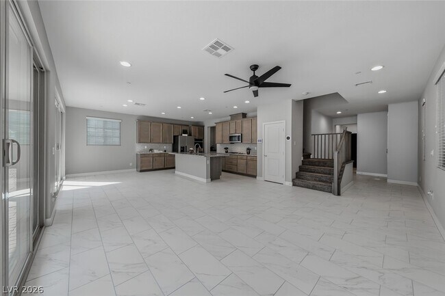 Building Photo - 11 Flora Sagio Ave