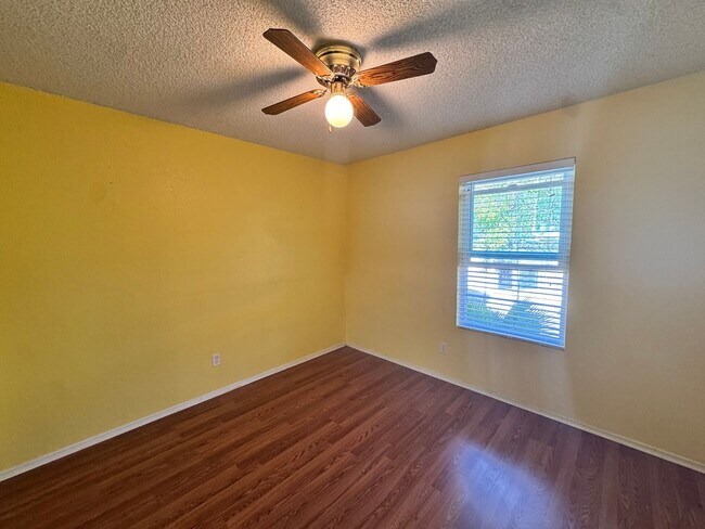 Building Photo - Very Nice Condo! 3 Miles to Cal Poly Groups Welcome Available June