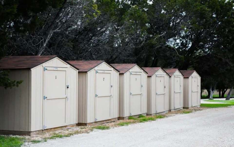 Storage sheds - 7360 E Highway 190