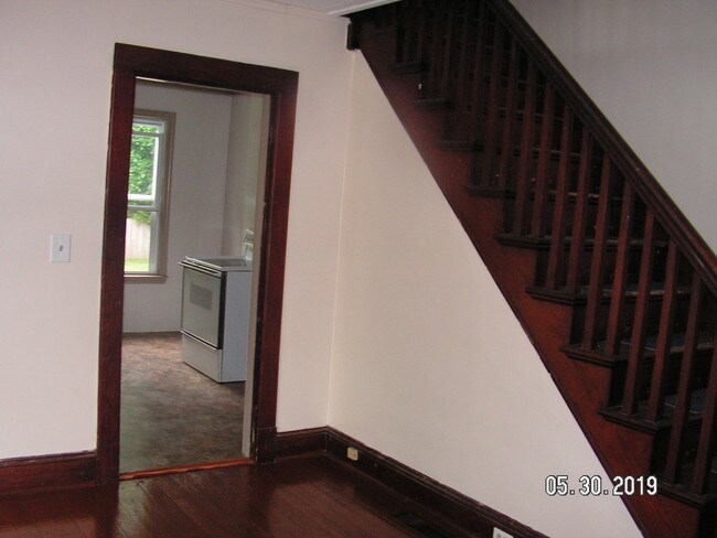 Building Photo - 28 Hartford Ave