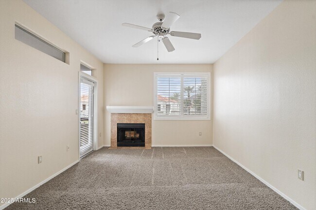 Building Photo - 11375 E Sahuaro Dr
