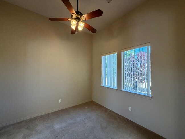 Building Photo - 4 Bedroom Home Plus Office Available Near Eubank Blvd NE & Paseo Del Norte!