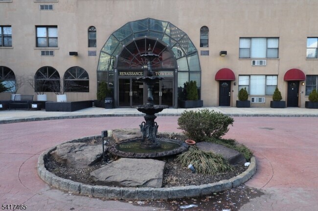 Building Photo - 111 Mulberry St