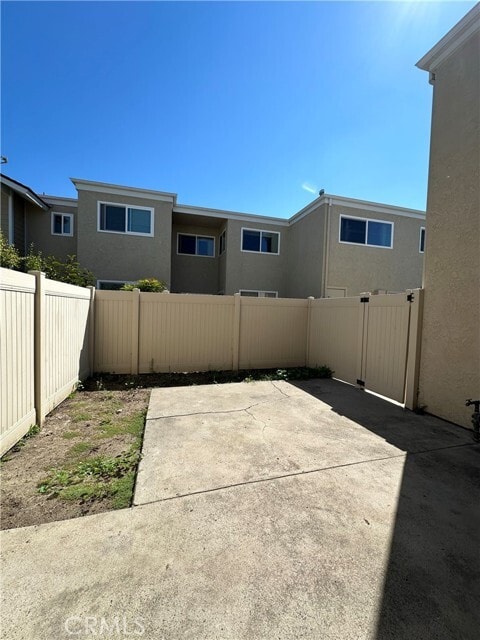 Building Photo - 34 Elksford Ave