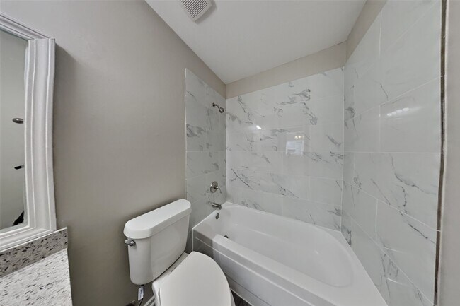 Building Photo - 4327 Palmer Plantation Dr