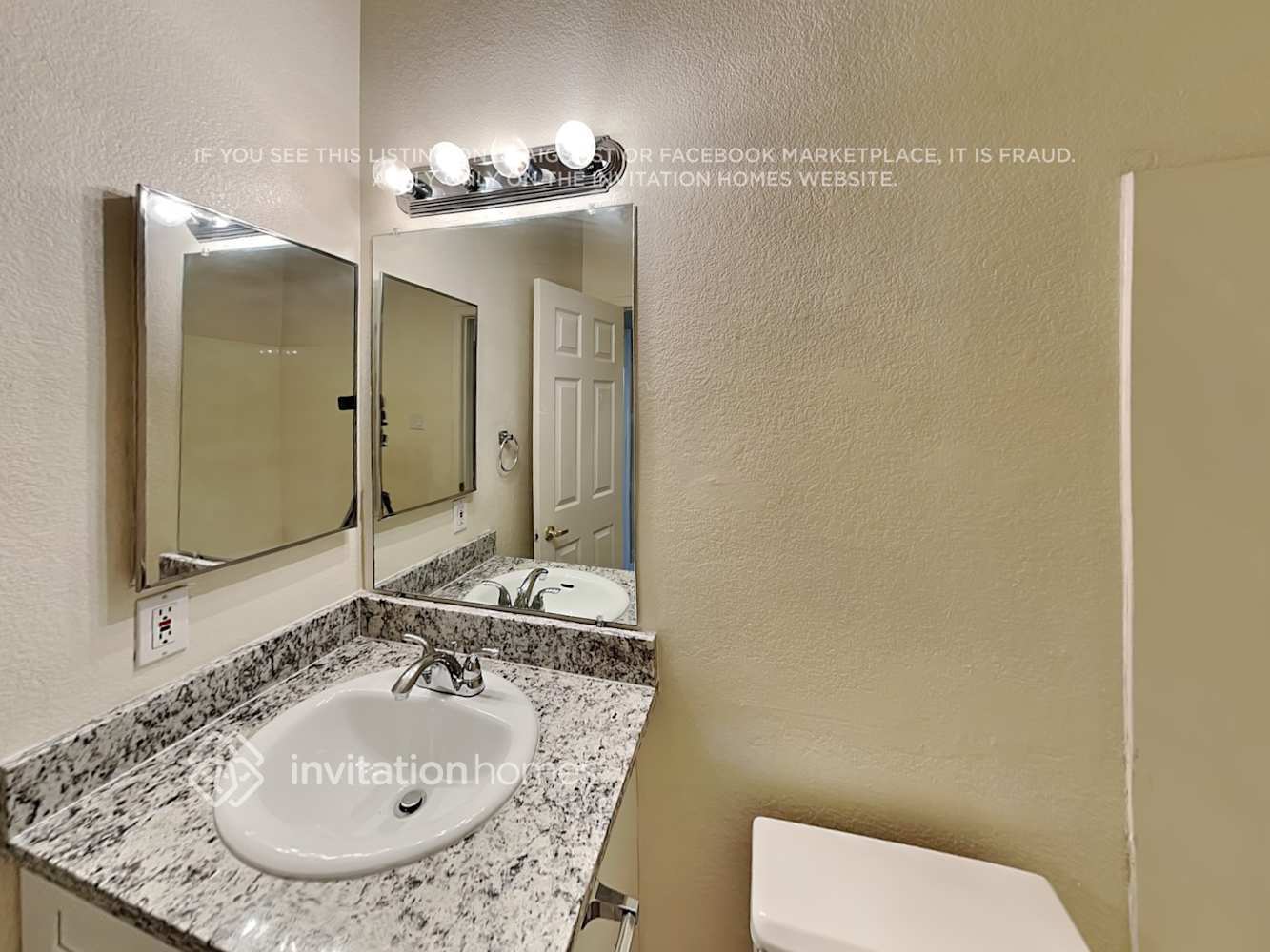 Building Photo - 710 S Catalina St