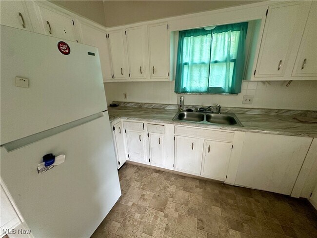 Building Photo - 1916 17th St SW