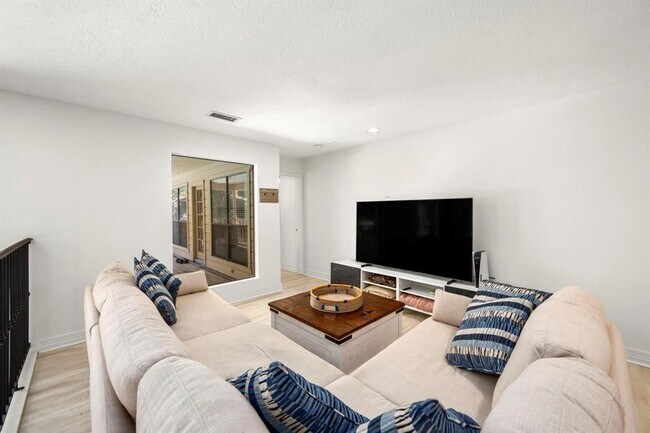 Building Photo - 1903 Fawn Way Ct