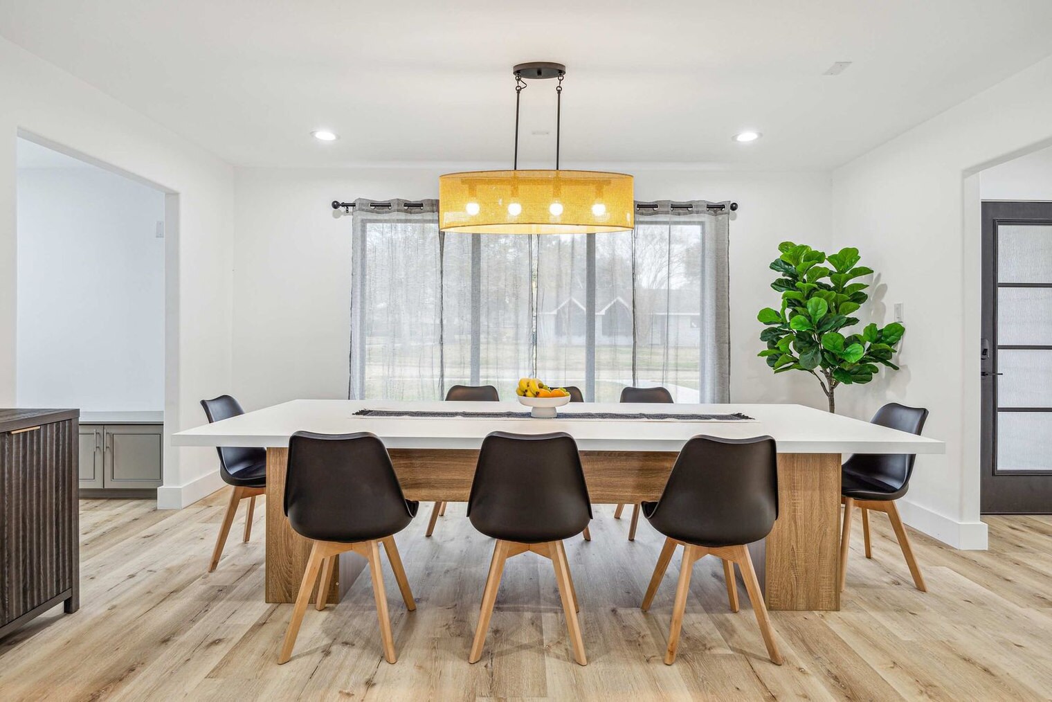 Building Photo - 5631 Cerritos Dr